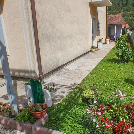 Apartments Kovac ティヴァト エクステリア 写真