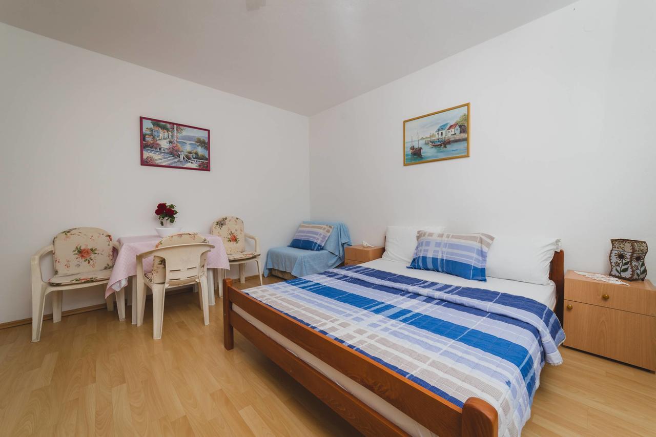 Apartments Kovac ティヴァト エクステリア 写真