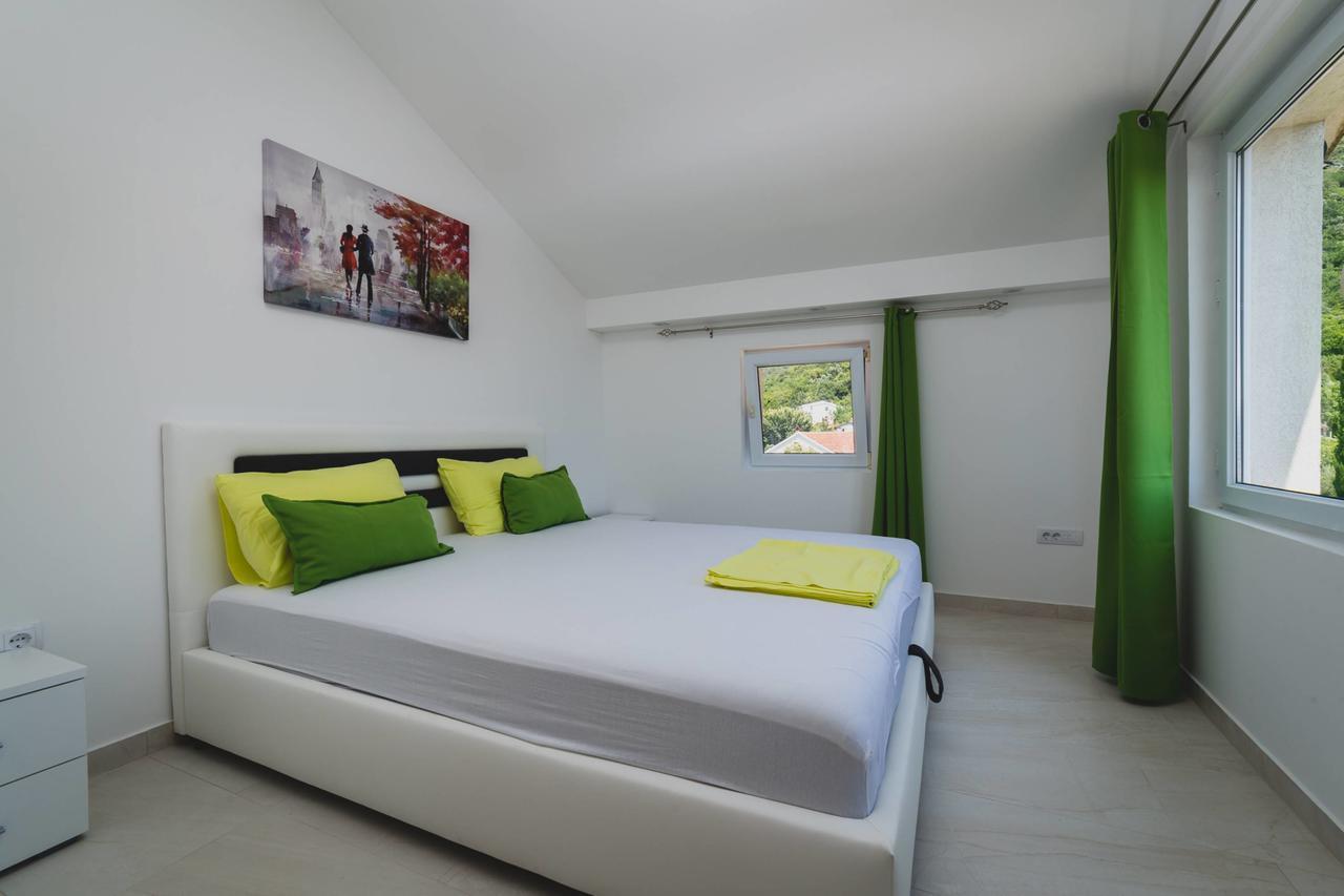 Apartments Kovac ティヴァト エクステリア 写真