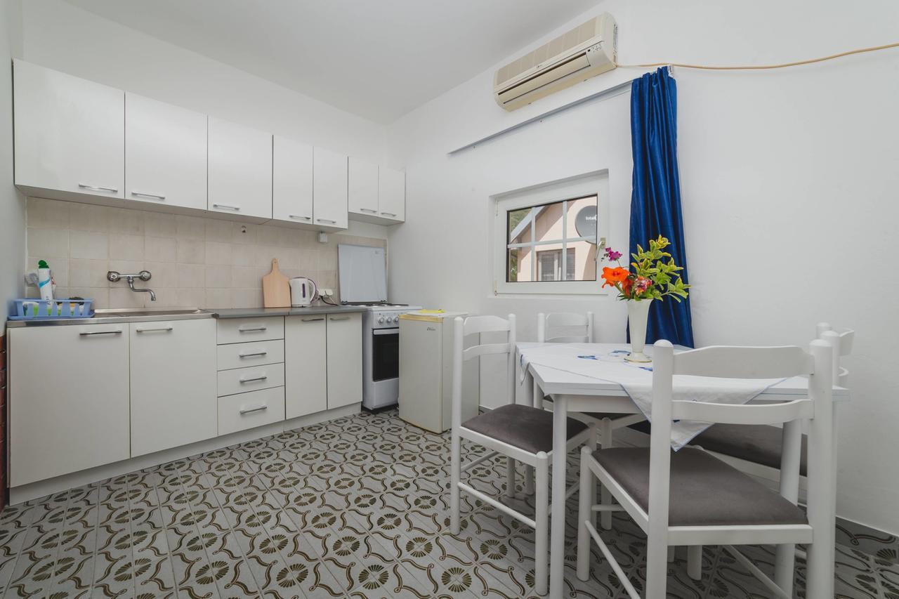 Apartments Kovac ティヴァト エクステリア 写真