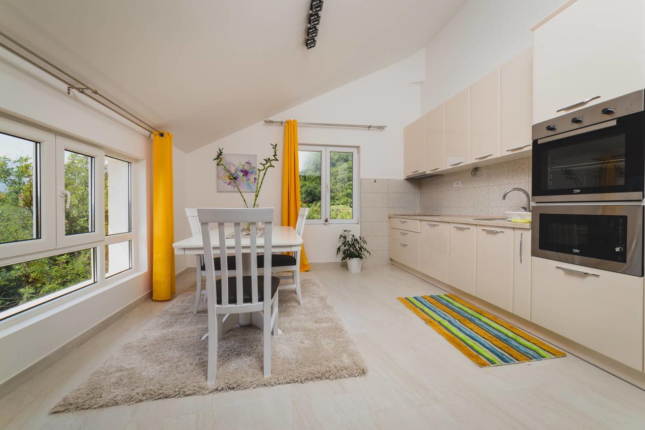 Apartments Kovac ティヴァト エクステリア 写真
