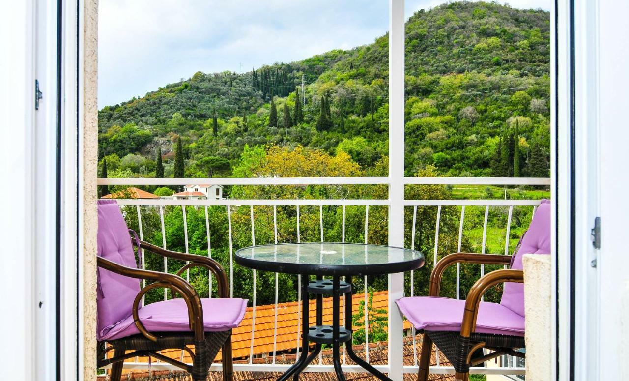 Apartments Kovac ティヴァト エクステリア 写真