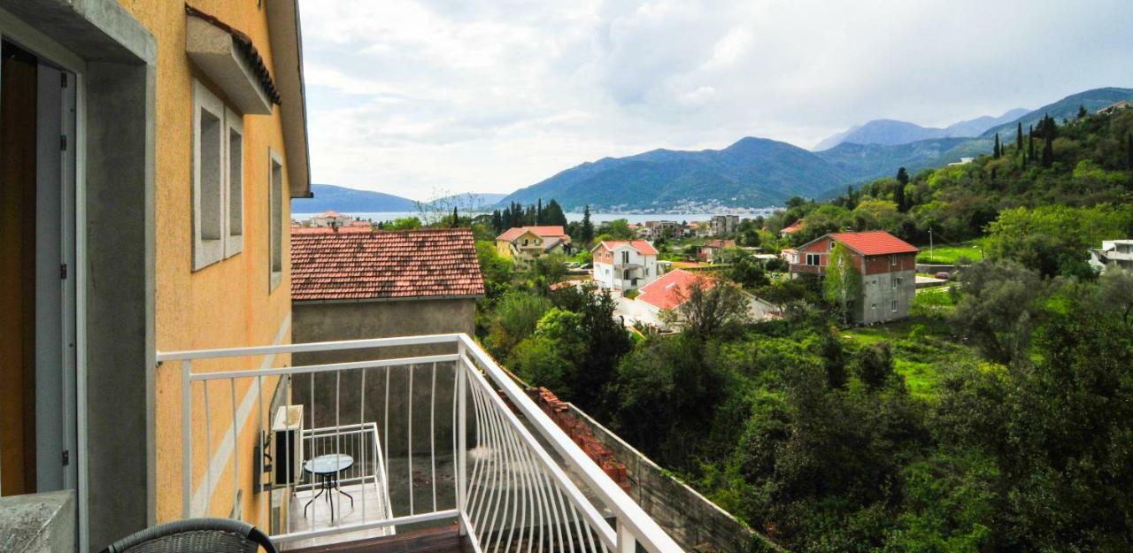 Apartments Kovac ティヴァト エクステリア 写真